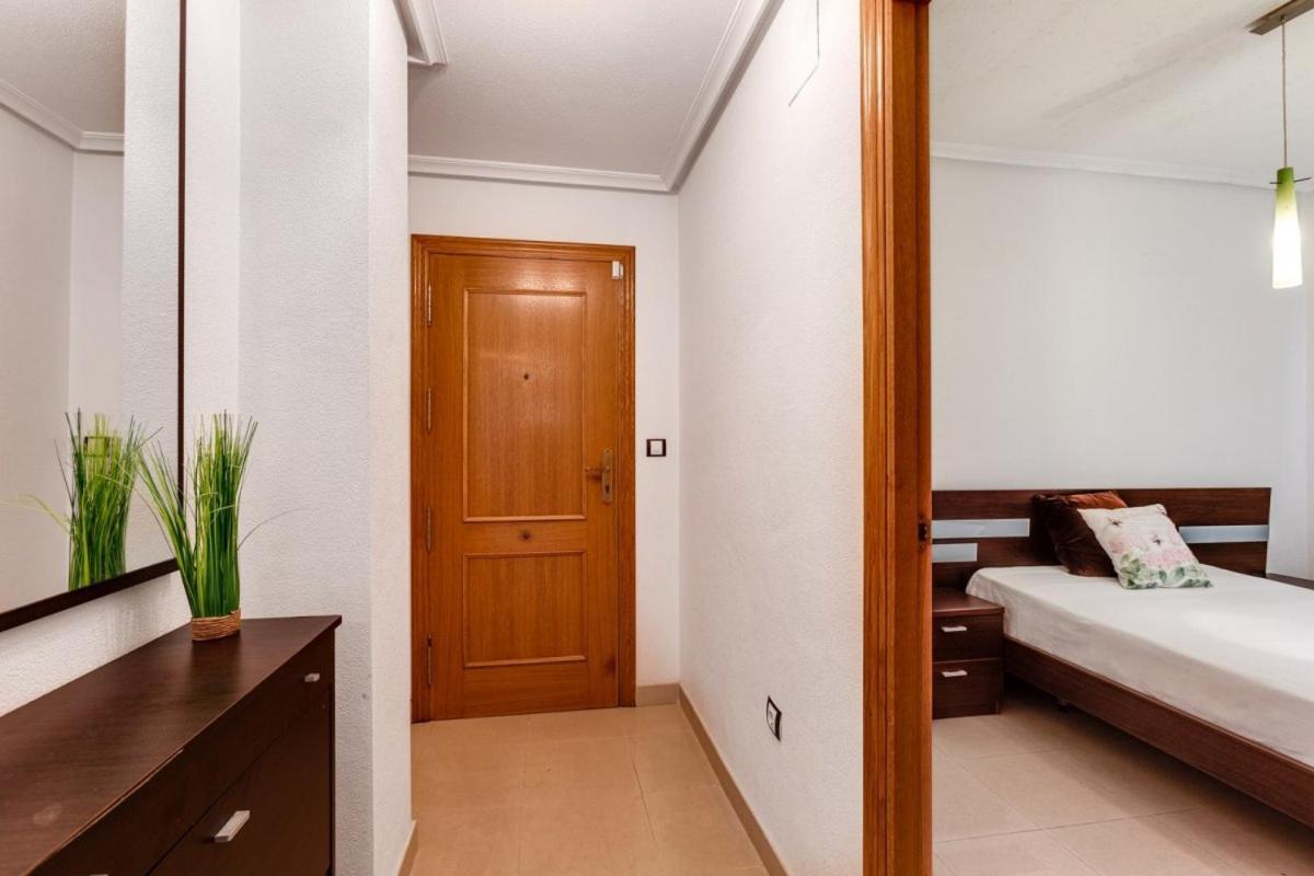 Nice Apartment With Terrace On The Los Locos Beach 托雷维耶哈 外观 照片
