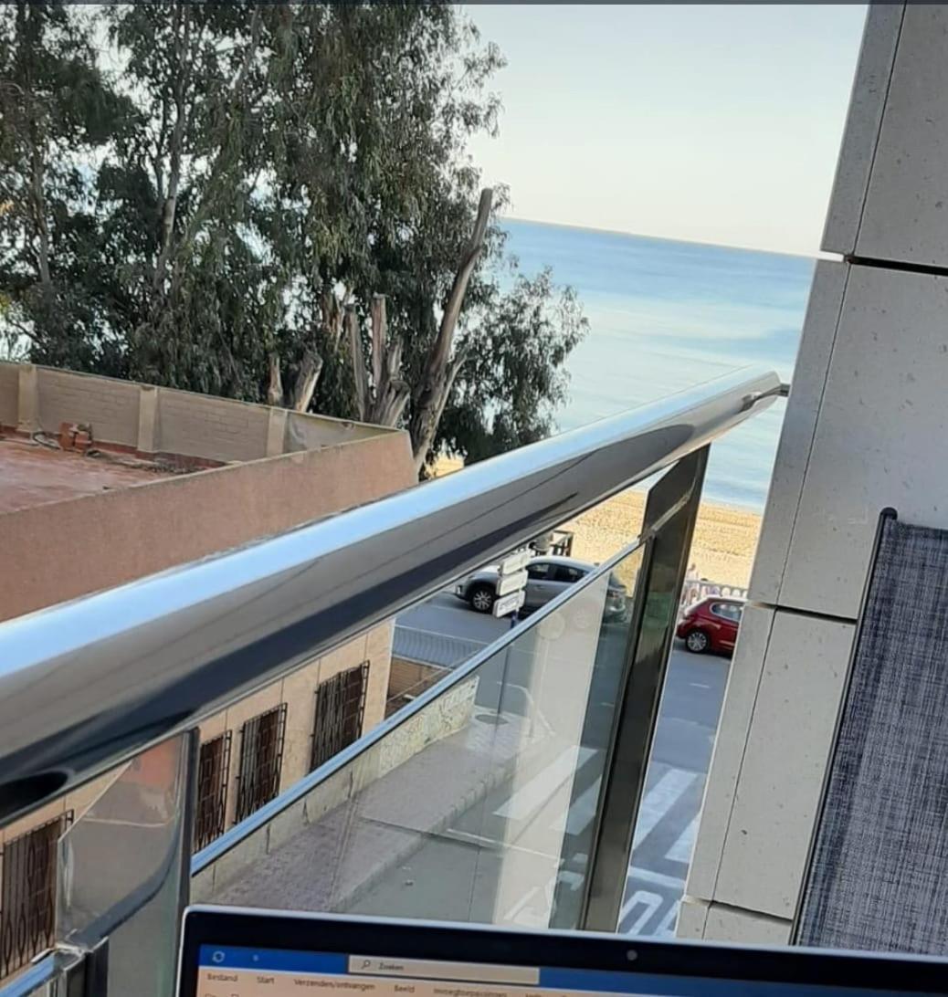 Nice Apartment With Terrace On The Los Locos Beach 托雷维耶哈 外观 照片